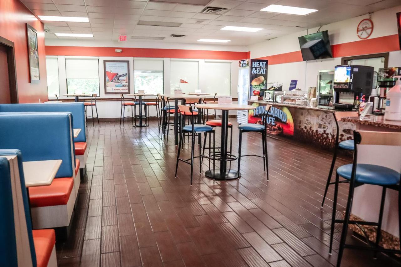 Howard Johnson By Wyndham Ocala Fl I-75 Экстерьер фото