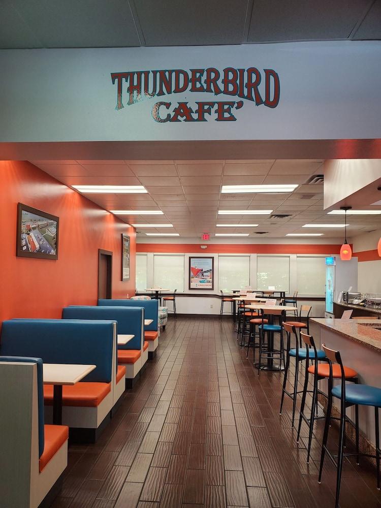 Howard Johnson By Wyndham Ocala Fl I-75 Экстерьер фото